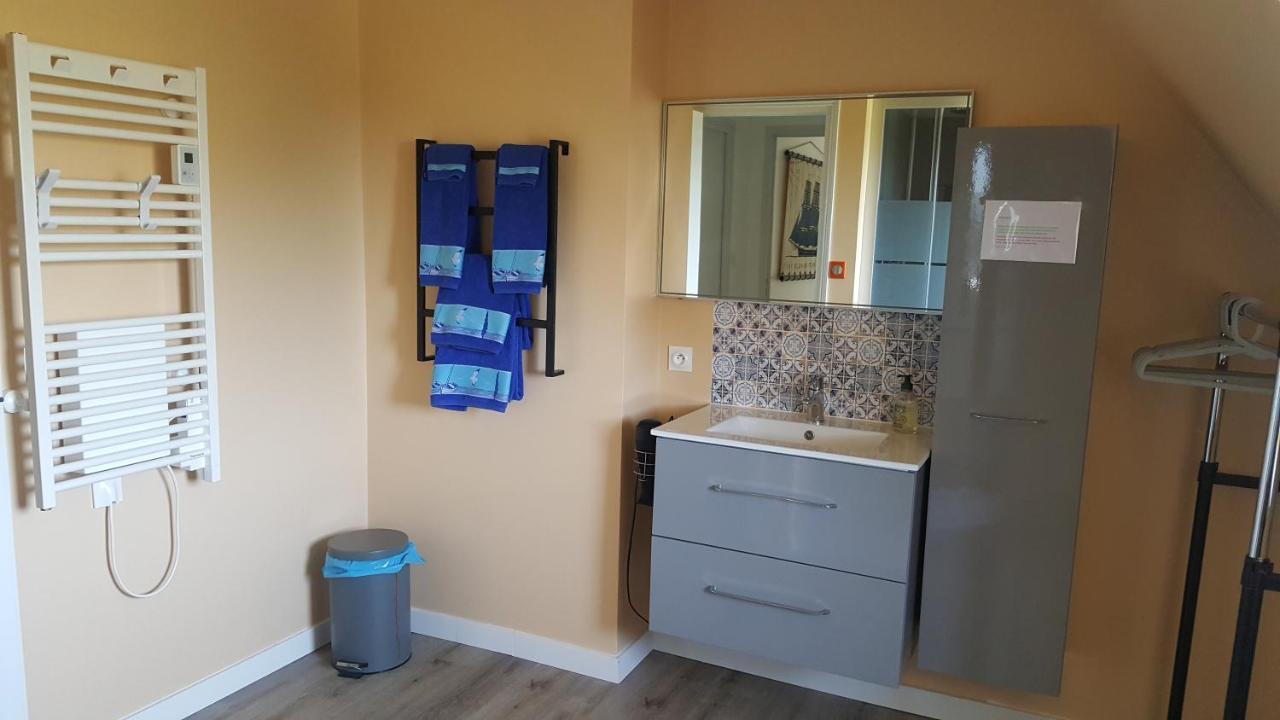 Chambre D'Hote Les Iles Конкарно Экстерьер фото